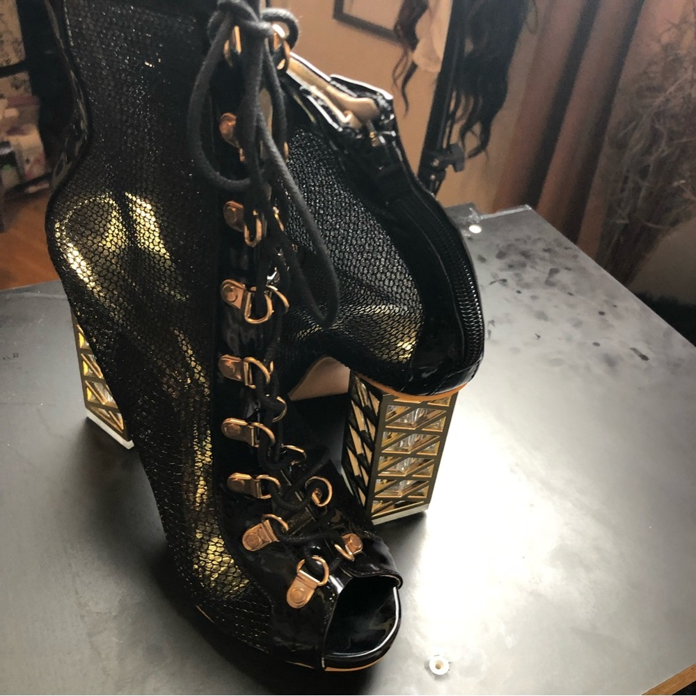 Mesh heels - Picture 8 of 11